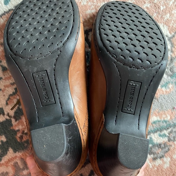 Cobb Hill by New Balance ALMOND Oxfords, Sheila leather, 6, Winter Sale - Picture 8 of 10